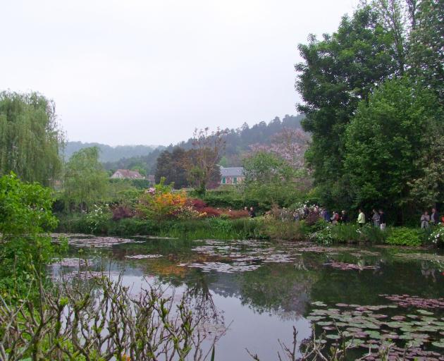 Lily pads float on the lake at Giverny, painter Claude Monet’s home.
PHOTOS: GILLIAN VINE