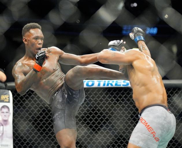 Israel Adesanya in his last fight against Yoel Romero. Photo: Getty Images