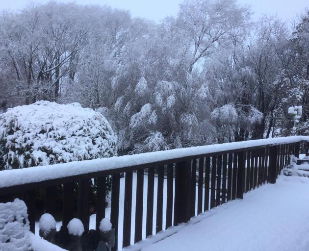 A snowy Ranfurly this morning. Photo: Maureen Miller 