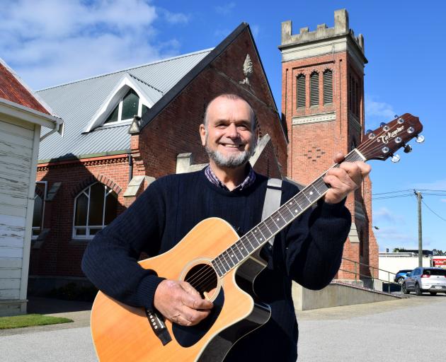 Hawthorn folk band and Mosgiel Brass Band member Grant Shackell is set to perform at a spring...