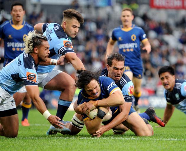 Josh Timu of Otago scores a try during the Mitre 10 Cup Semi Final match between Otago and Northland at Forsyth Barr Stadium. Photo: Getty Images