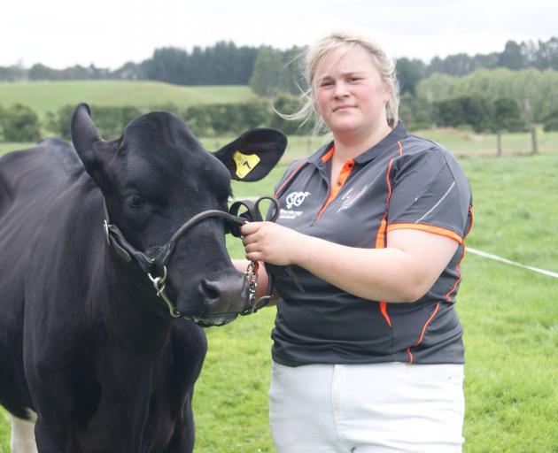 Teegan Hall (18), of Waianiwa, won the senior handler competition at the 2021 National All Dairy...