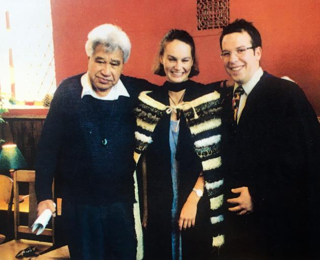 Poet Laureate, Hone Tuwhare, (left) with University of Otago graduates 
...