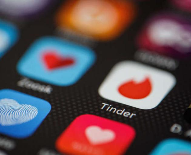 Tinder dating cell phone app. Photo: Getty Images