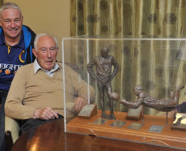 Richard Perkins and Iain Gallaway with the Gallaway Trophy in 2013. Photo: Craig Baxter 