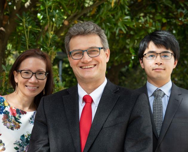 Dr Huong Dang, Professor Jedrzej Bialkowski and Dr Xiapeng Wei. Photo: UC