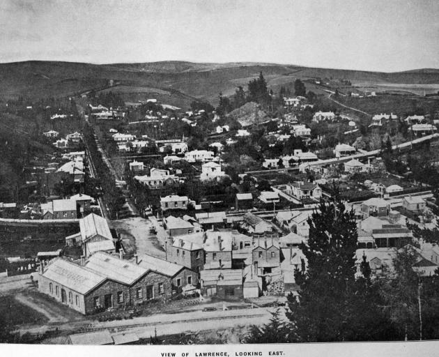 View of Lawrence, looking east. — Otago Witness, 31.5.1921.