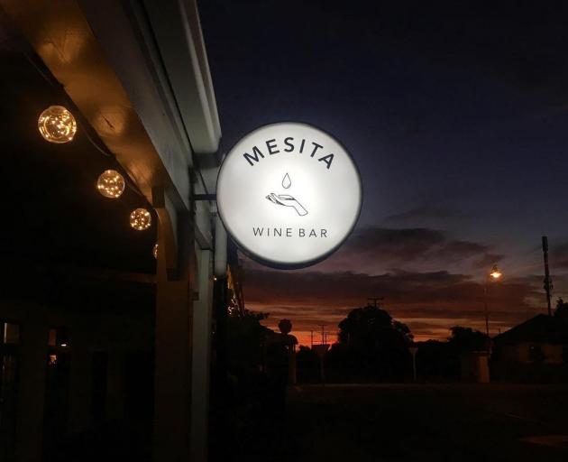 Mesita wine bar. Photo: Facebook 