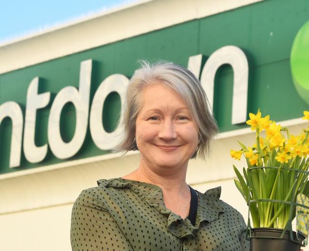 Dunedin woman Tracey Gamble is keen to give daffodils to plant in the garden at Countdown Dunedin...