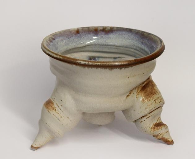 Ceramics by Ali Howlett