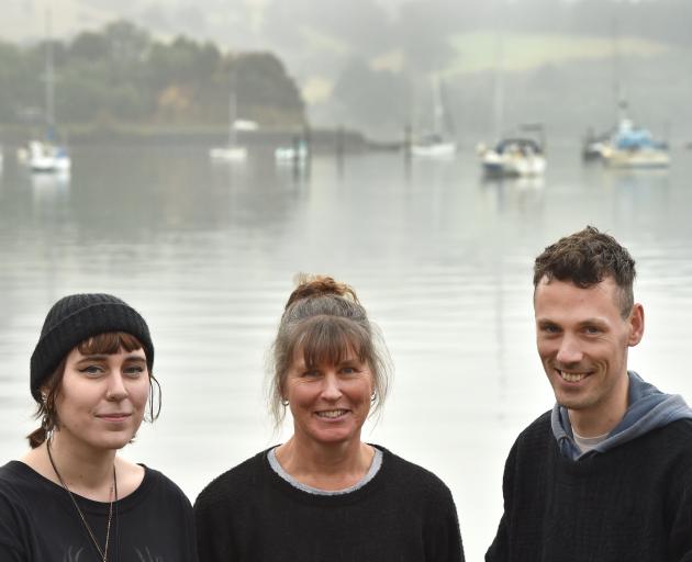 West Harbour artists Emma, Ali and Jerry Howlett enjoy supporting their local arts community....