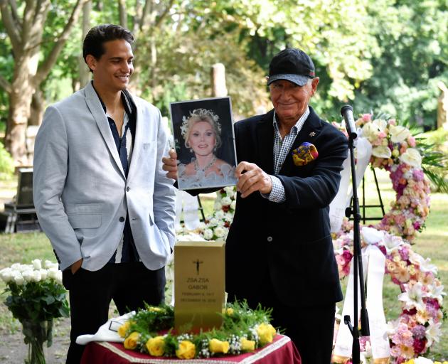 Frederic Prinz von Anhalt (right), husband of  Zsa Zsa Gabor, at the ceremony in Budapest. 