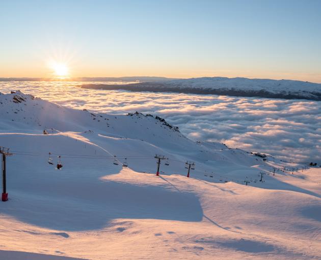Cardrona has cruisy, open, undulating, perfectly-groomed pistes, mellow basins and world-class...