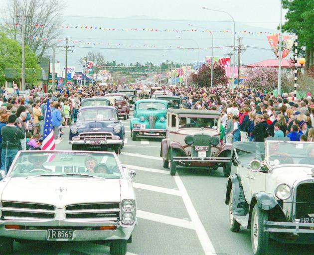 The Central Otago Vintage Car Club parade at the Alexandra Blossom Festival in 1999. PHOTO: ODT...