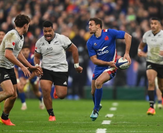 Melvyn Jaminet of France breaks with the ball during the match with the All Blacks. Photo: Getty Images