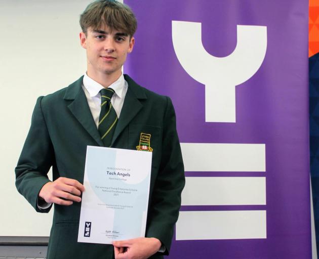 Sam Pratt (16), from Aparima College, also won an award.