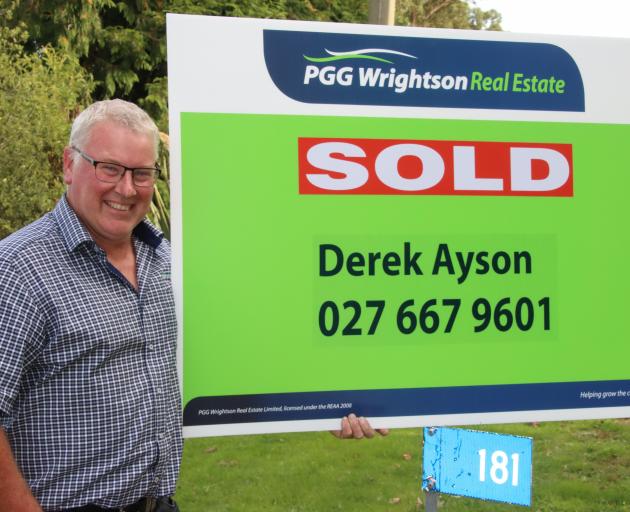 Gore rural real estate agent Derek Ayson has no regrets about selling the farm and taking up a new career. PHOTO: SANDY EGGLESTON