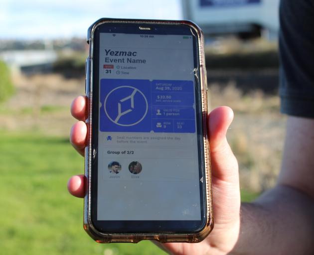 PHOTO: SIMON HENDERSON