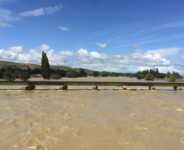 Mataura River looking south from the bridge on SH1 at Gore. Photo: Gregor Richardson 