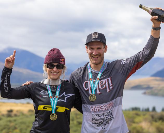 Crankworx Summer Series Wanaka Elite Dual Slalom winners Jess Blewitt and Bas van Steenbergen....