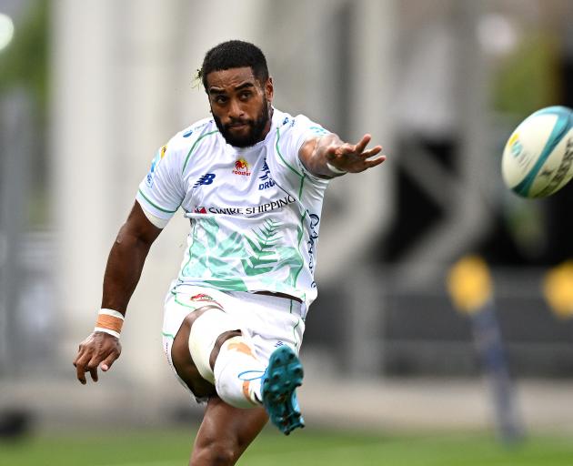 Kemu Valetini of the Drua kicks for goal. Photo: Getty Images