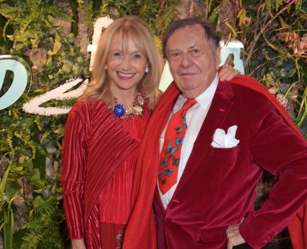 Barry Humphries with wife Lizzie Spender. Photo: Getty Images