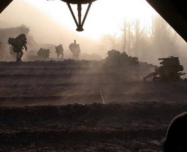 NZSAS troopers leaving a Chinook helicopter in Afghanistan.