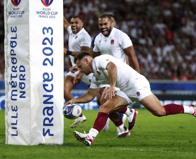 Danny Care scores England's second try. Photo: Reuters