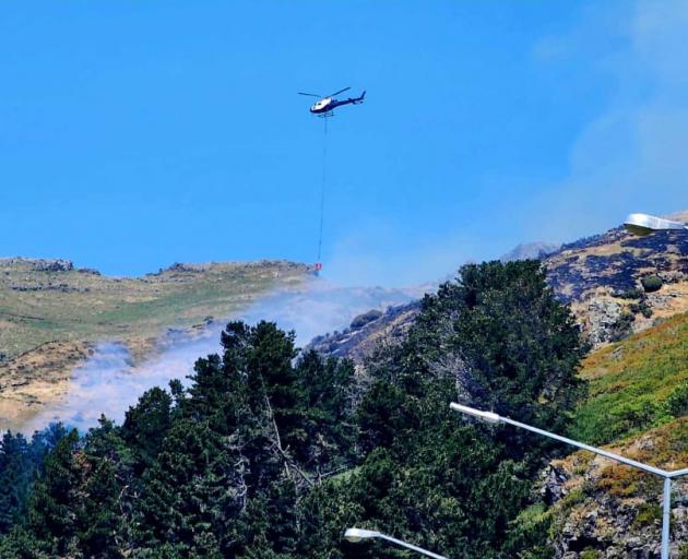 The scrub fire on Monday. Photo: Deon Swiggs