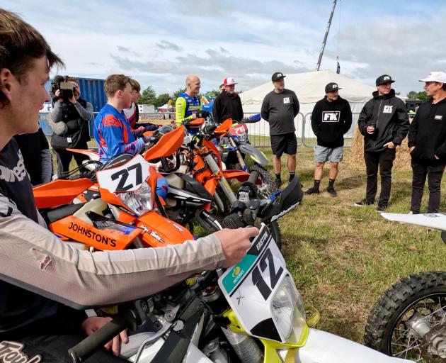 International stunt riders the Freestyle Kings paid a visit to local motocross riders at The Show...