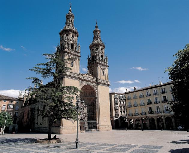 The twin spires of Logrono’s La Redonda Cathedral.