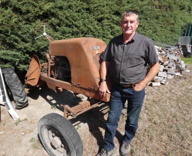 Pleasant Point tractor collector Gordon Handy with a Newman AN4 that he found at a nearby farm...