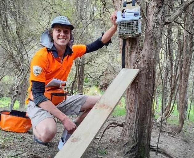 Mammalian Corrections Unit Ltd (MCU) biodiversity ranger and Hikaroroa/Mt Watkin Conservation...