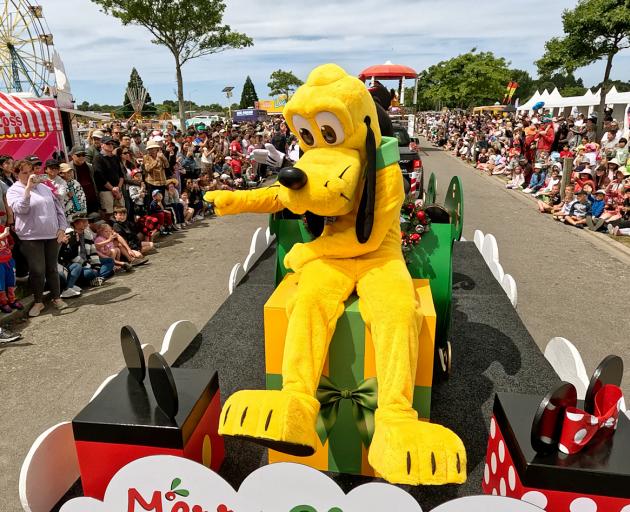 The Christmas Show Parade on Sunday featured 70 floats. Photo: Geoff Sloan