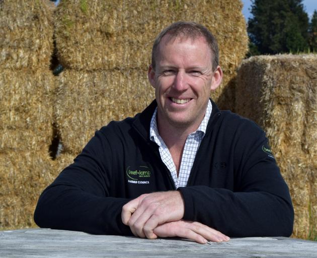 Beef + Lamb workshop facilitator Steve Nichol gave tips at an event at Wedderburn last week on...