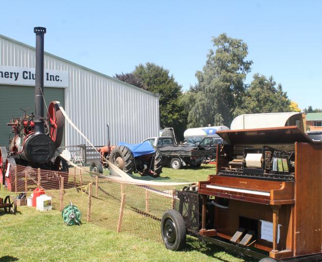 Who needs a musician to play the piano, when you can get a steam engine to power it automatically?