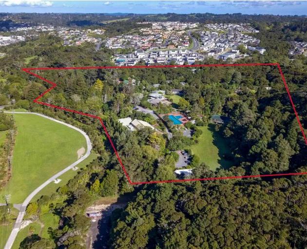14 Mills Lane in Albany went on sale in 2023 and is the site of the infamous commune, Centrepoint...