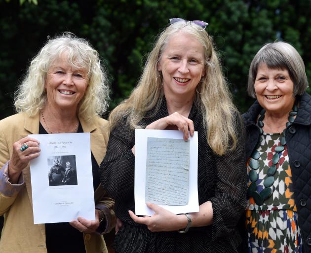Margaret Garvie (left) and sister Beth Darroch (right, both nee Faisandier) give their great...