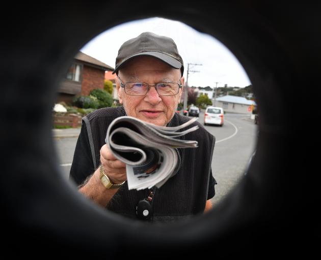 Dunedin paper boy Gordon Broome, 80, has delivered his last Otago Daily Times. PHOTO: STEPHEN...