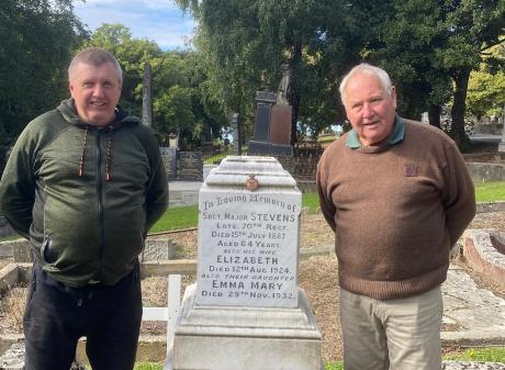 Otago Military History Group member Peter Trevathan (left) and RSA Otago Southland district...