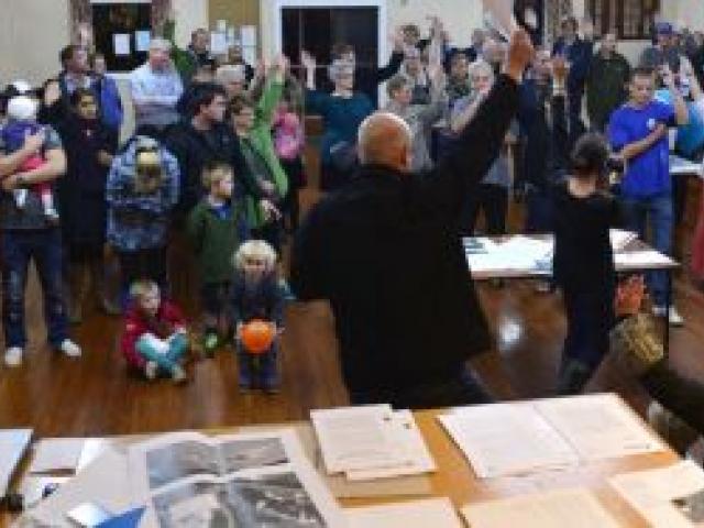 Brighton residents at Ocean View Memorial Hall last night express their concerns with 2degrees' plans to install a cellphone tower. Photo by Peter McIntosh.