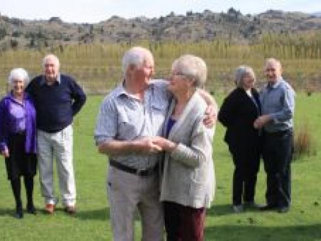 Celebrating the latest 50th wedding anniversary in the McGregor family are (from left) Claire and Jack Davis, of Lowburn, Lorraine and Cliff Jolly, of Alexandra, Rob and Robyn McGregor, of Earnscleugh, Joy and Alistair McGregor, of Christchurch, and Noeli