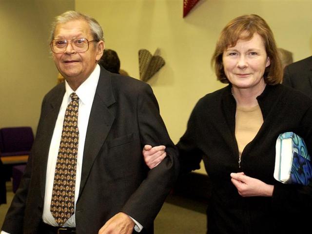 David Lange and Margaret Pope in Dunedin, 2004. Photo by Peter McIntosh.