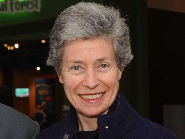 Deborah Dons.