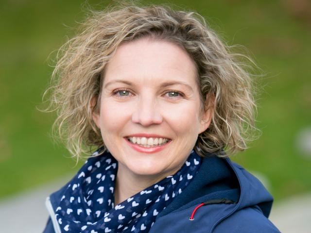 Lisa Buckingham.