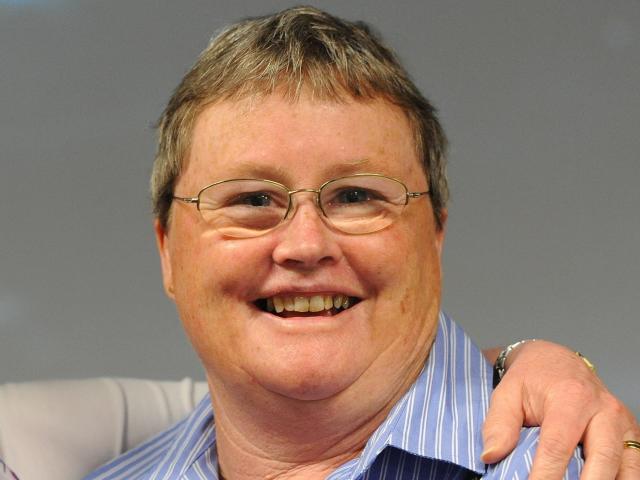 Lorraine Lobb