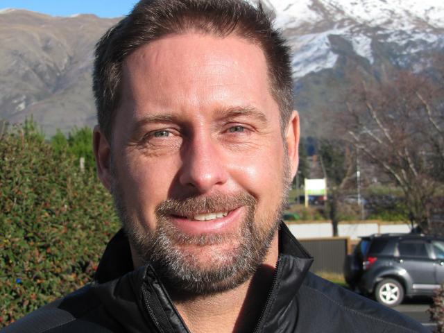Toby Arnott