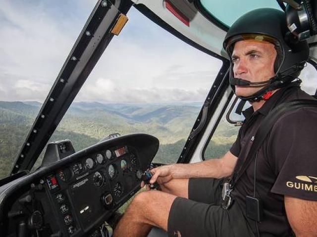 Kāhu NZ pilot Mark Law led a rescue mission by private helicopter pilots to help the injured...