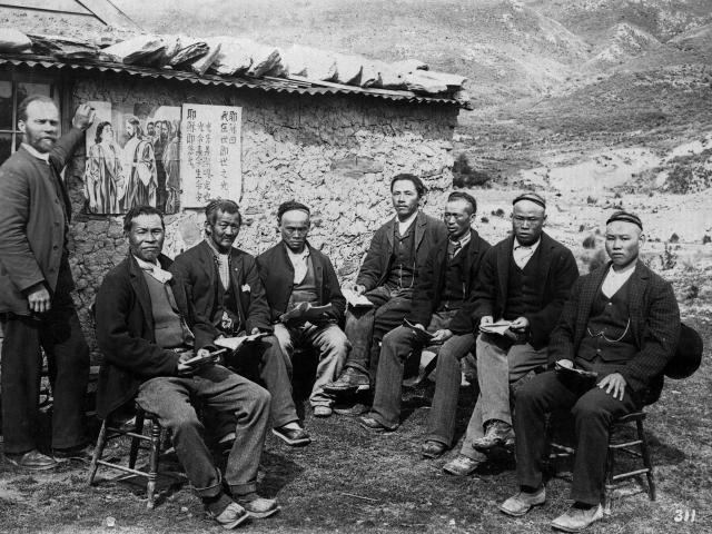 Chinese gold miners in Otago were subjected to racism. Photo: Alexander Turnbull Library