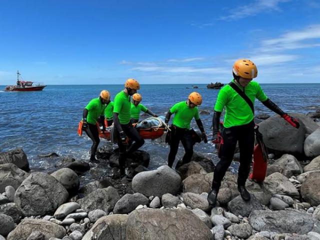 Trainees worked with coastguard members to enter a hard-to-reach area. Photo: Supplied